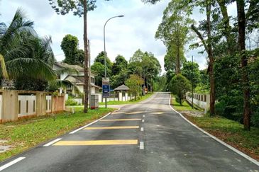 Taman Saujana Utama
