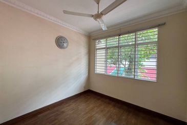 Freehold Semi D @ Bandar Sri Damansara Jalan Damar