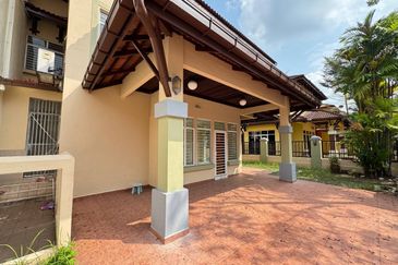 Freehold Semi D @ Bandar Sri Damansara Jalan Damar