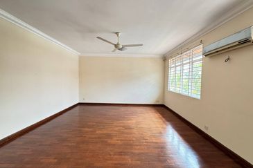 Freehold Semi D @ Bandar Sri Damansara Jalan Damar