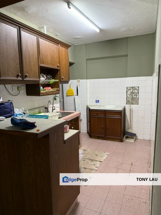 Affordable rental Great Location Near to LRT Cahaya @ Taman Cahaya Apartment, Ampang , Selangor, Ampang