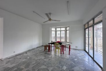 Taman Tasik Semenyih (Lake Residence)