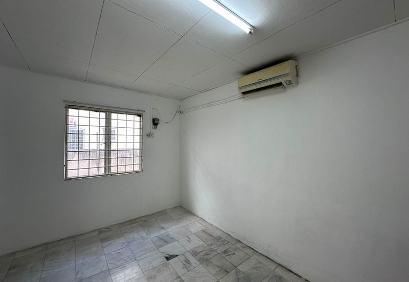 Taman Tasik Semenyih (Lake Residence)