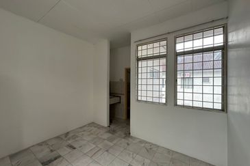 Taman Tasik Semenyih (Lake Residence)