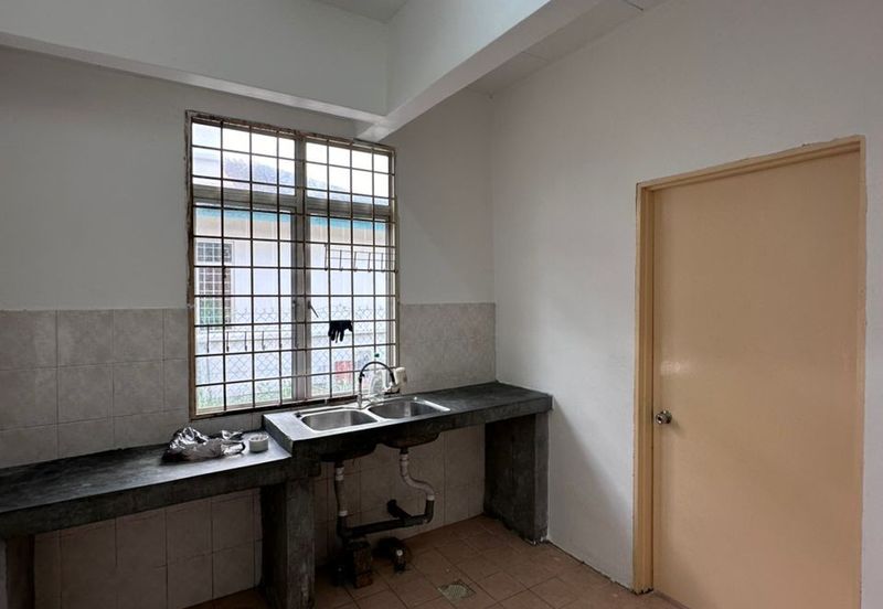 Taman Tasik Semenyih (Lake Residence)