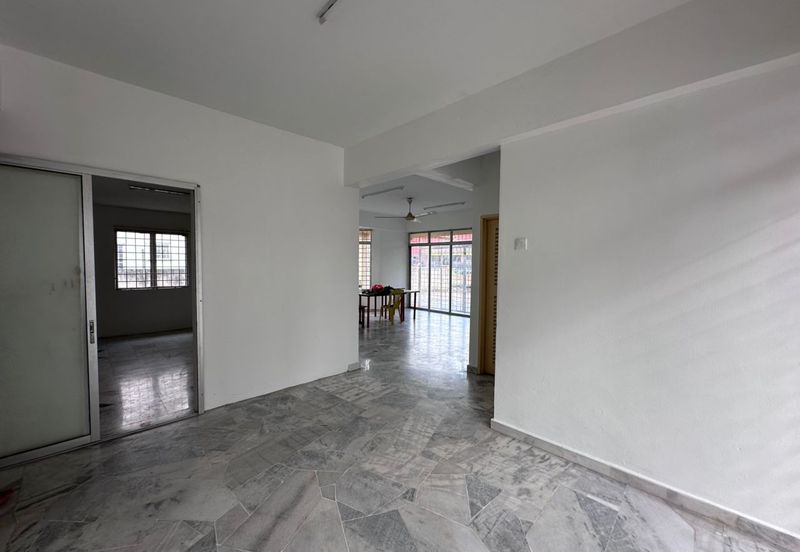 Taman Tasik Semenyih (Lake Residence)