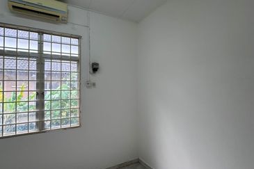 Taman Tasik Semenyih (Lake Residence)