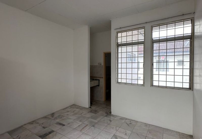 Taman Tasik Semenyih (Lake Residence)