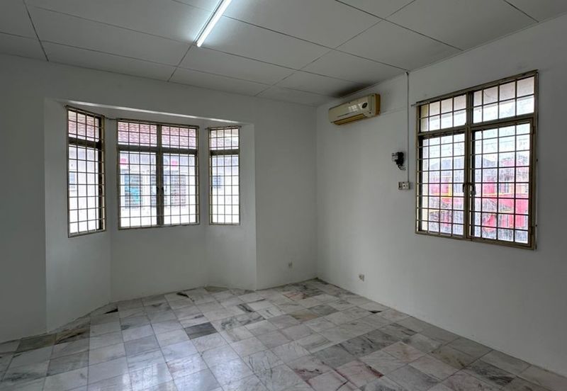 Taman Tasik Semenyih (Lake Residence)