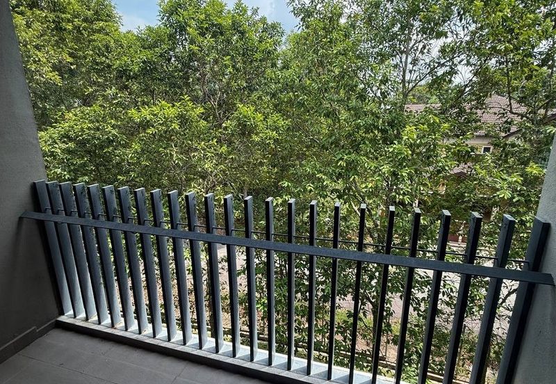 Crescent Park Townvilla