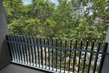 Crescent Park Townvilla