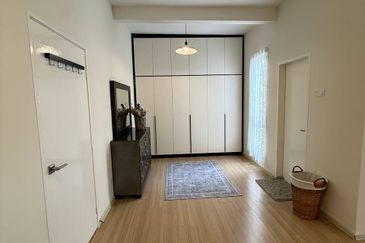 Crescent Park Townvilla