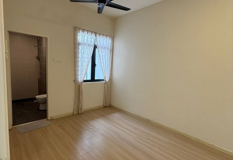 Crescent Park Townvilla