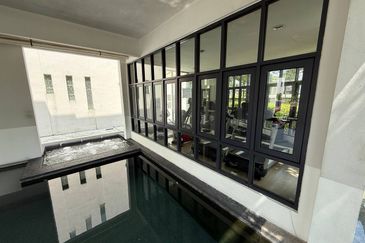 Crescent Park Townvilla