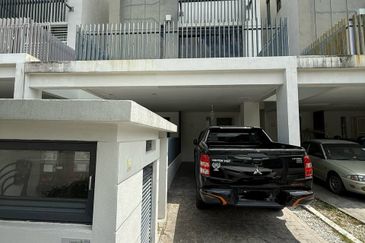 Crescent Park Townvilla