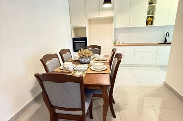 Crescent Park Townvilla