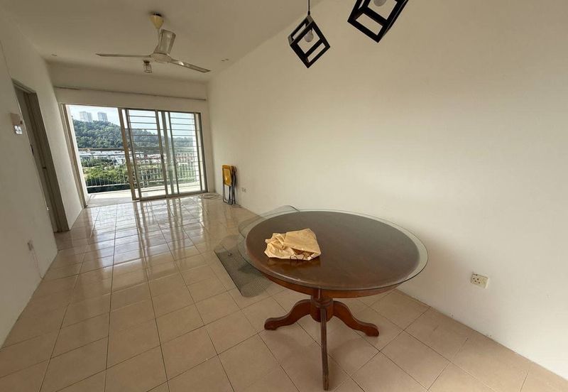 Residensi Bistaria, Ukay Bistari