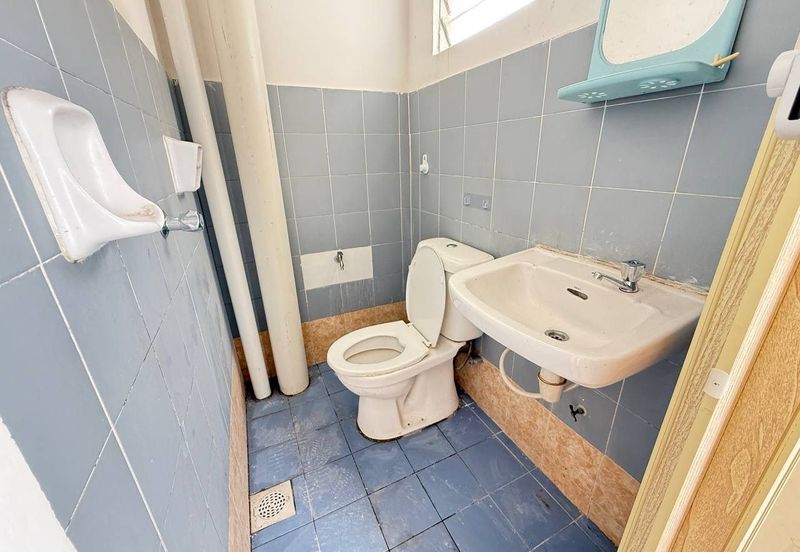 Residensi Bistaria, Ukay Bistari