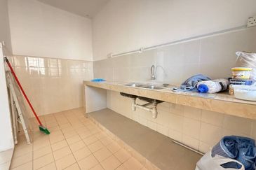 Residensi Bistaria, Ukay Bistari