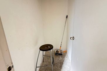 Residensi Bistaria, Ukay Bistari