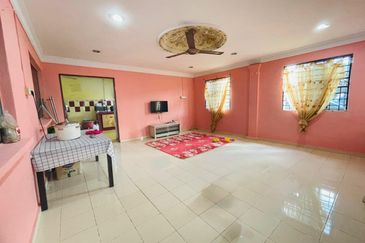 Corner Lot, Jaya Gading, Kuantan | Freehold | Bumi Lot | Built-up ±2,160 sqft | Tanah ±2,960 sqft