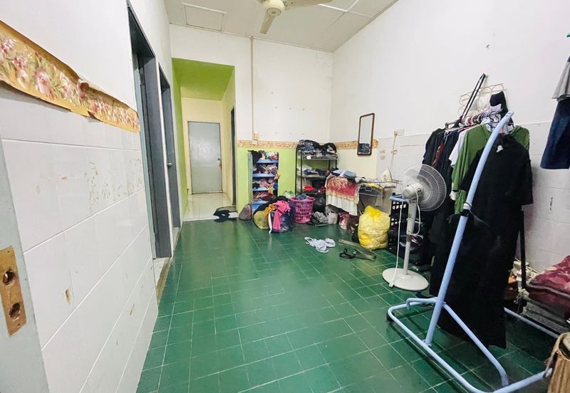 Corner Lot, Jaya Gading, Kuantan | Freehold | Bumi Lot | Built-up ±2,160 sqft | Tanah ±2,960 sqft