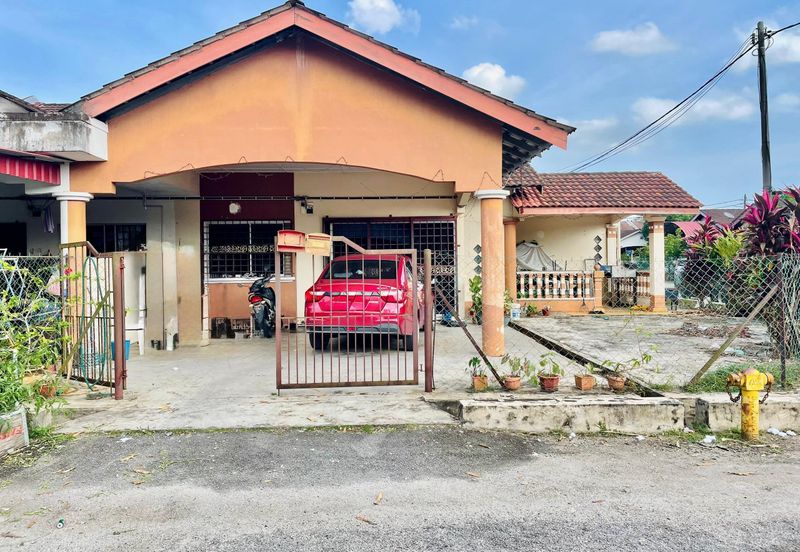 Corner Lot, Jaya Gading, Kuantan | Freehold | Bumi Lot | Built-up ±2,160 sqft | Tanah ±2,960 sqft
