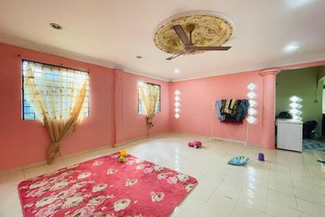 Corner Lot, Jaya Gading, Kuantan | Freehold | Bumi Lot | Built-up ±2,160 sqft | Tanah ±2,960 sqft