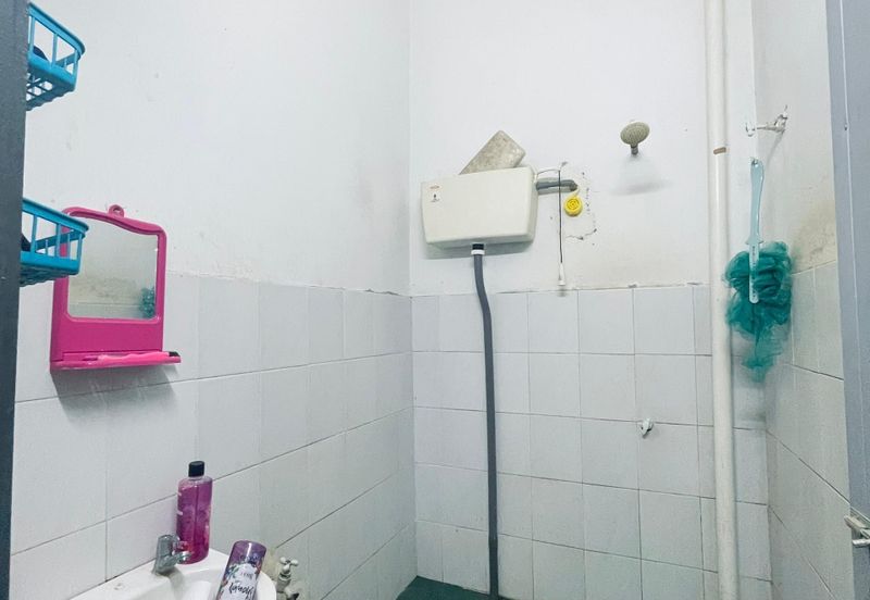 Corner Lot, Jaya Gading, Kuantan | Freehold | Bumi Lot | Built-up ±2,160 sqft | Tanah ±2,960 sqft