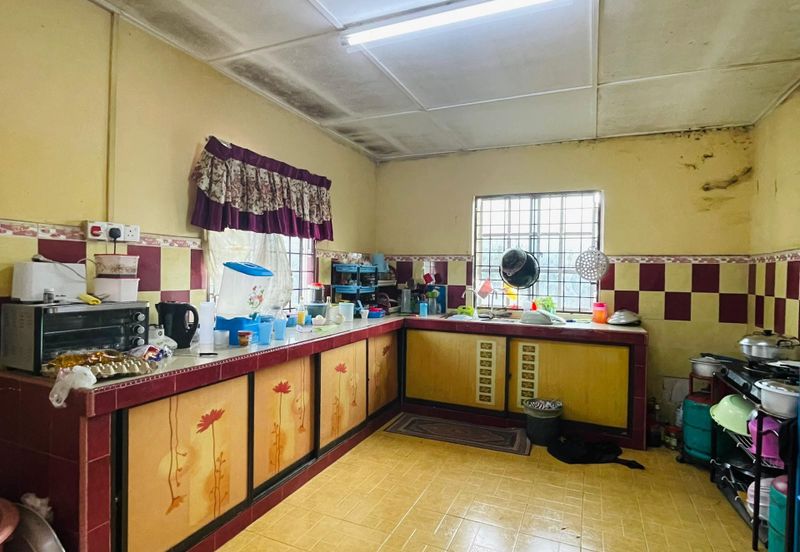 Corner Lot, Jaya Gading, Kuantan | Freehold | Bumi Lot | Built-up ±2,160 sqft | Tanah ±2,960 sqft