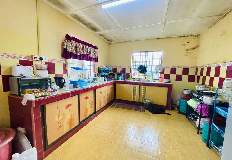 Corner Lot, Jaya Gading, Kuantan | Freehold | Bumi Lot | Built-up ±2,160 sqft | Tanah ±2,960 sqft