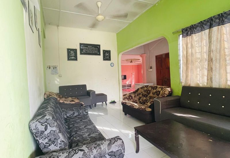 Corner Lot, Jaya Gading, Kuantan | Freehold | Bumi Lot | Built-up ±2,160 sqft | Tanah ±2,960 sqft