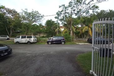 Taman Pinggiran Batu Caves