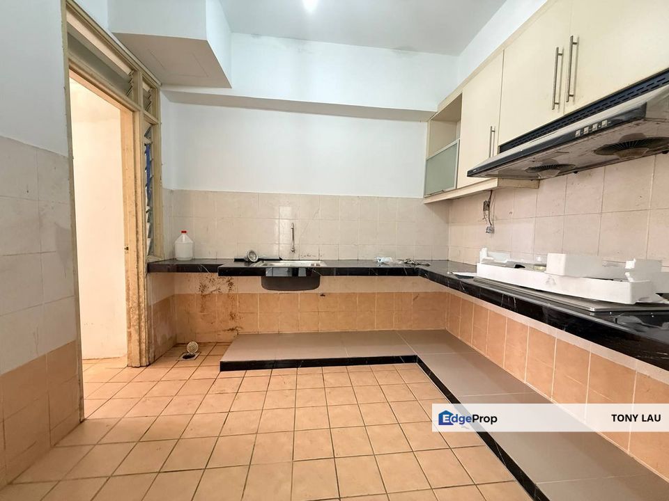 Freehold Corner Unit | Ground Floor Condo @ Langat Jaya, Batu 9 Cheras, Selangor, Batu 9th Cheras