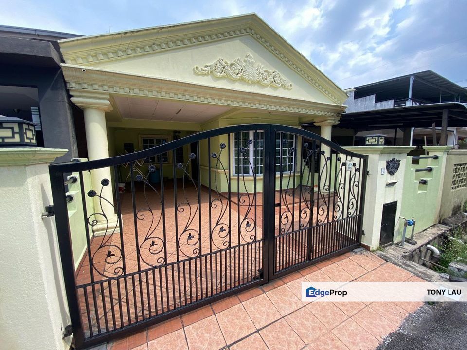 Fully Renovated 2-Sty House | Freehold Gated & Guarded I Taman Bunga Negara Shah Alam, Selangor, Shah Alam