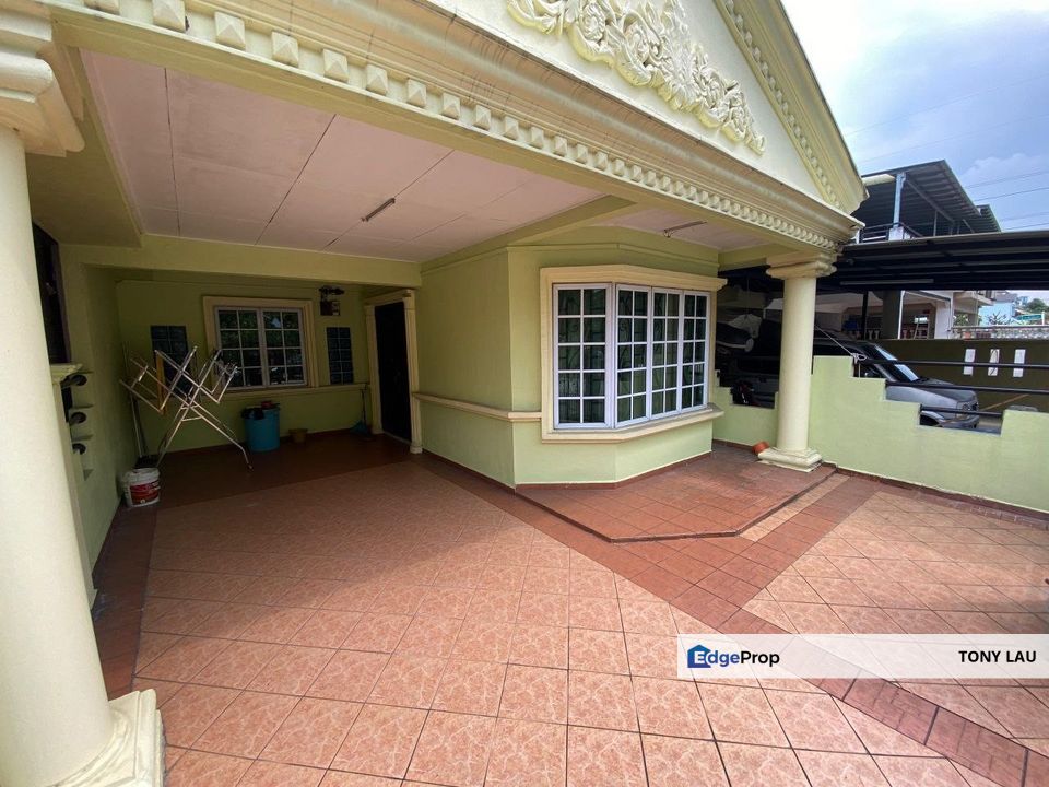 Fully Renovated 2-Sty House | Freehold Gated & Guarded I Taman Bunga Negara Shah Alam, Selangor, Shah Alam