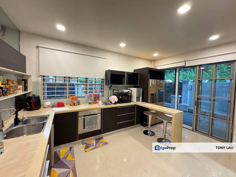 Semi-D with BBQ Area + Built-in Wardrobe | Laman Oakleaf Ampang | RM1.5M (Nego), Selangor, Ulu Kelang
