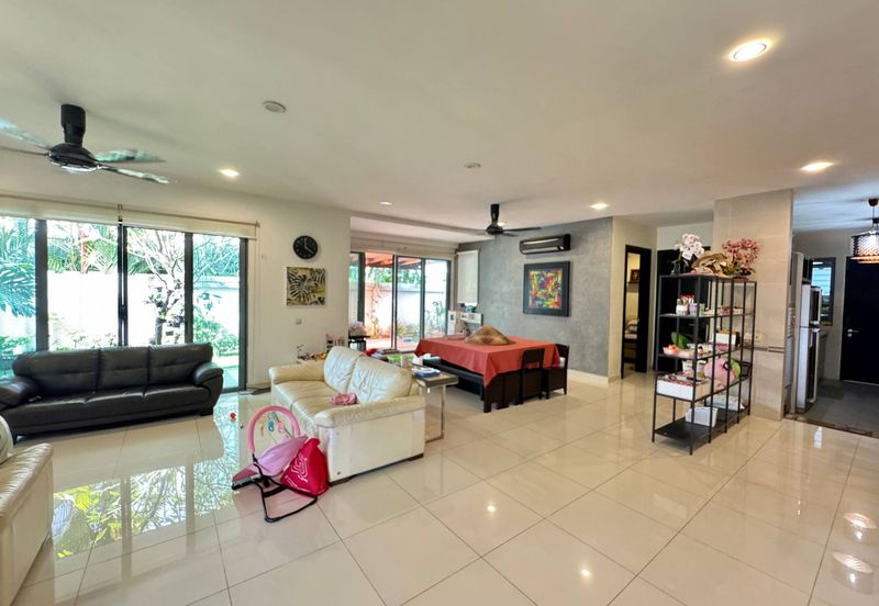 Bangi Lakehill Villas