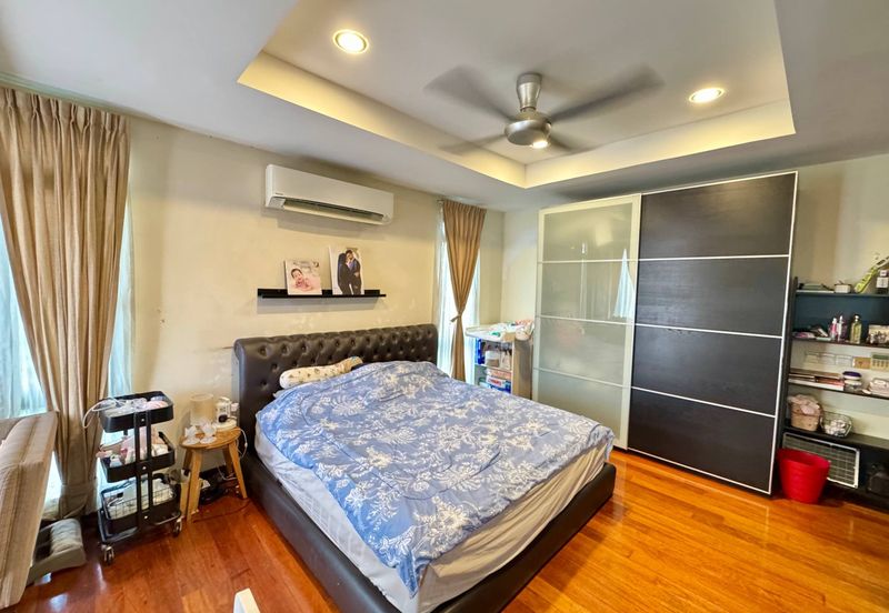 Bangi Lakehill Villas