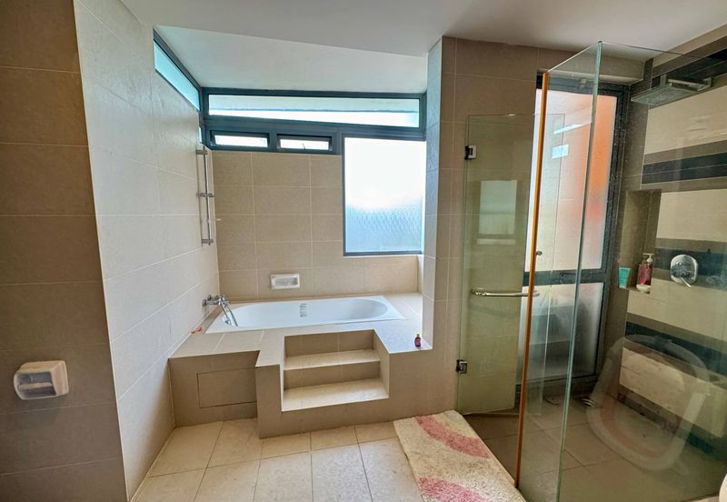 Bangi Lakehill Villas