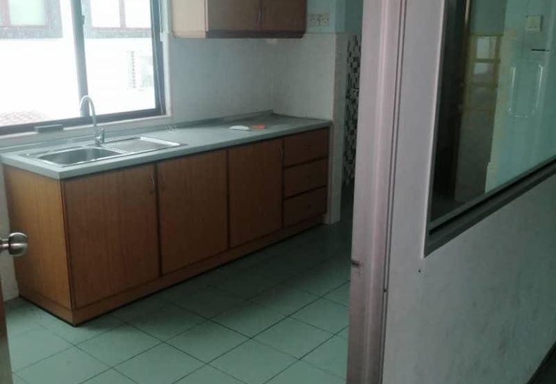 3-Storey Shop Office @ Excella Business Park – Prime Ampang Location, Ready to Occupy!