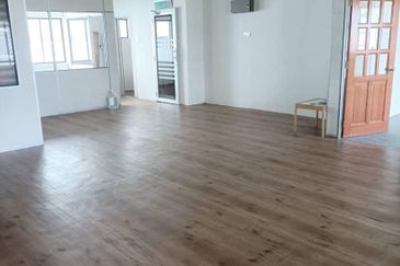 3-Storey Shop Office @ Excella Business Park – Prime Ampang Location, Ready to Occupy!