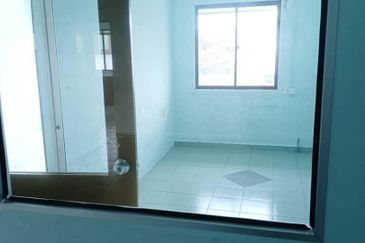 3-Storey Shop Office @ Excella Business Park – Prime Ampang Location, Ready to Occupy!