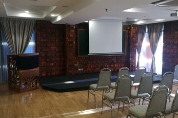 Puteri Business Avenue