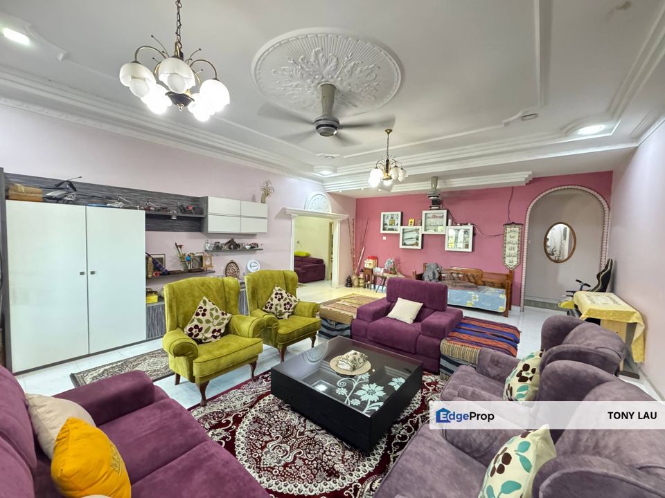 Freehold Bungalow in Banting | Fully Furnished + 5 Rooms + 8 Airconds | RM850K Only!, Selangor, Banting