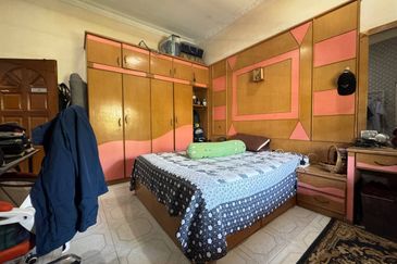 Taman Setia Jaya, Banting