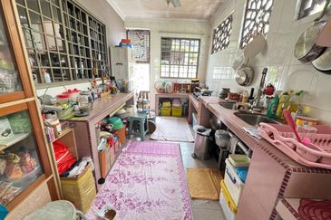 Taman Setia Jaya, Banting