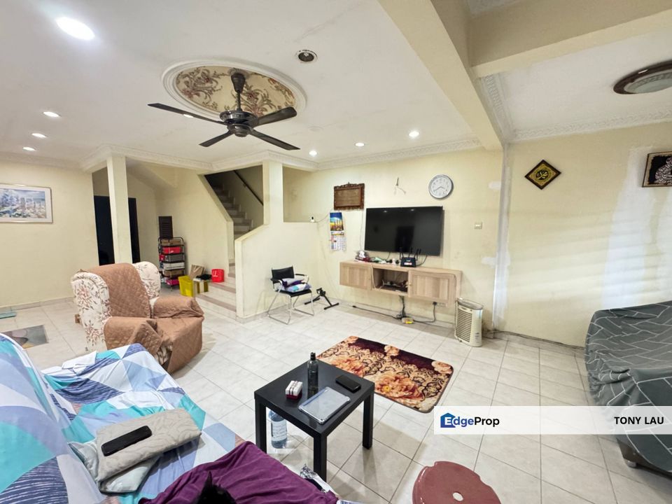 Corner Lot Semi-D @ Taman Garing Utama, Rawang | Fully Renovated + Big Land | RM499K Nett!, Selangor, Rawang