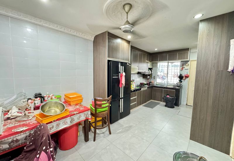 Taman Saujana Puchong