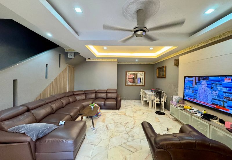 Taman Saujana Puchong